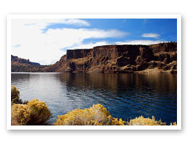  Lake Billy Chinook at the confluence of the Crooked River