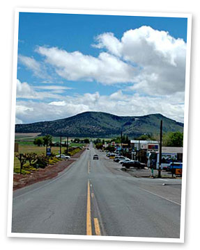 Culver Highway, Jefferson County: Gary Halvorson, Oregon State Archives